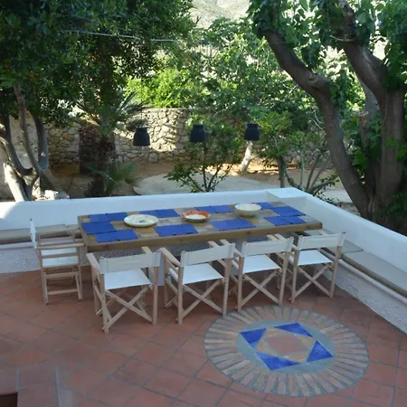 Manglis House 1947 Villa